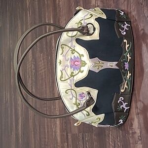 Oovoo Embroidered Floral Handbag Purse